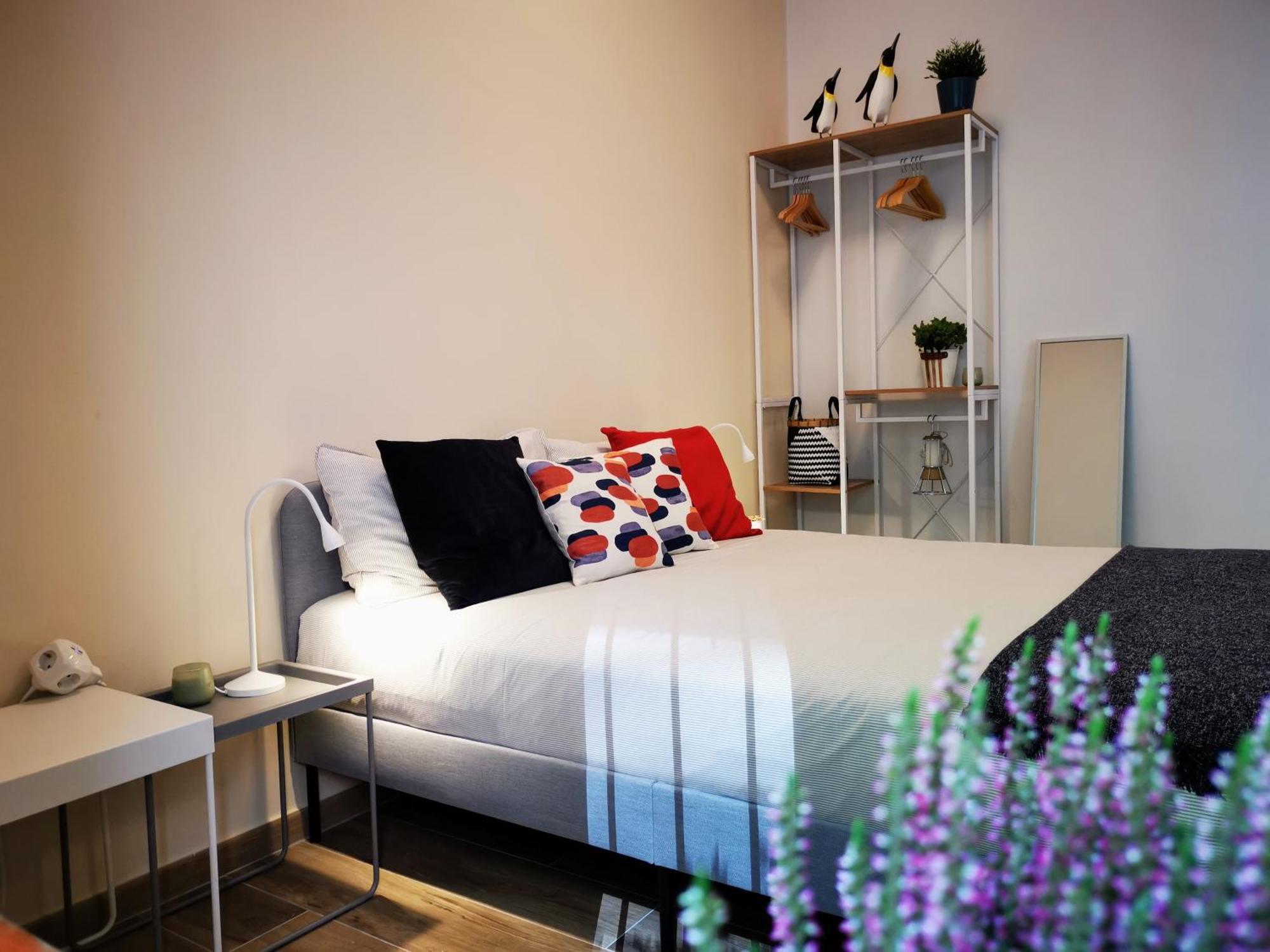 Spacious Apartment 50 Meters From The Metro Milan Bilik gambar