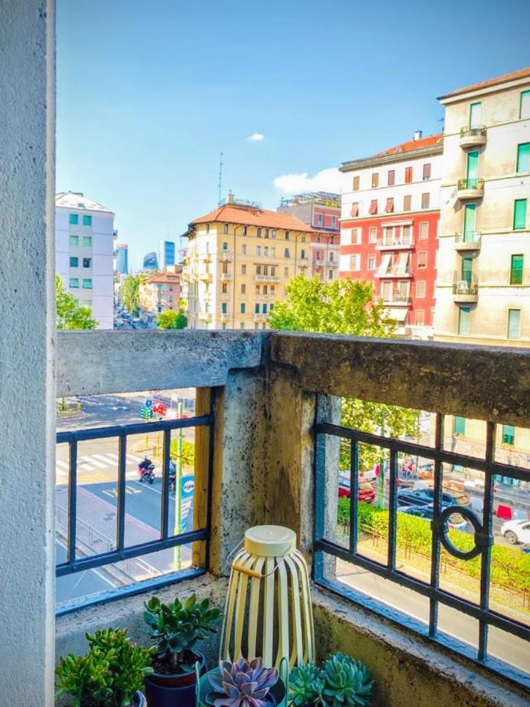 Spacious Apartment 50 Meters From The Metro Milan Luaran gambar
